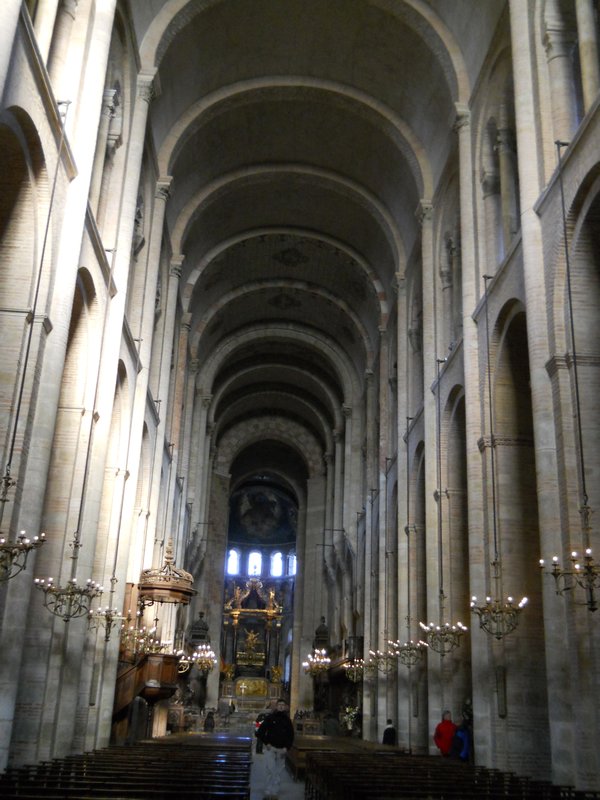 Basilique St-Sernin, Interior