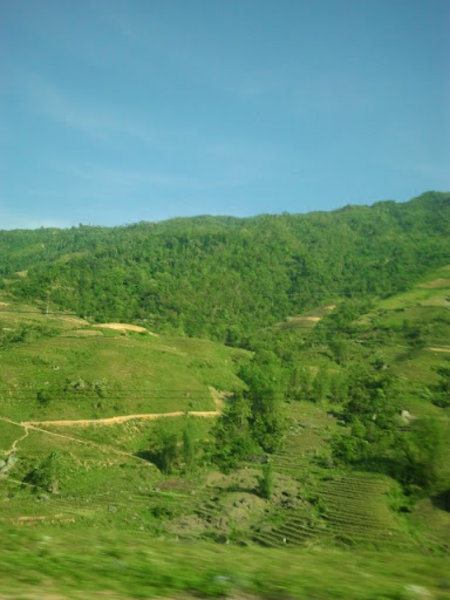 Hills going up to Sapa