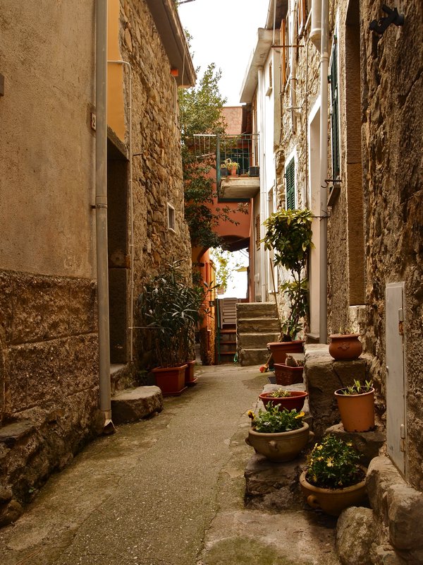 streets of Corniglia