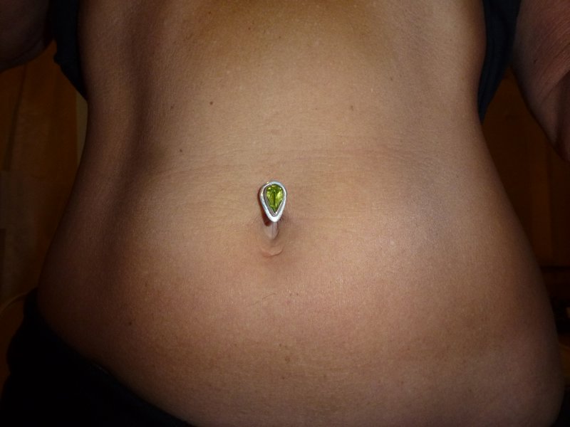 finished product - one peridot belly ring......
