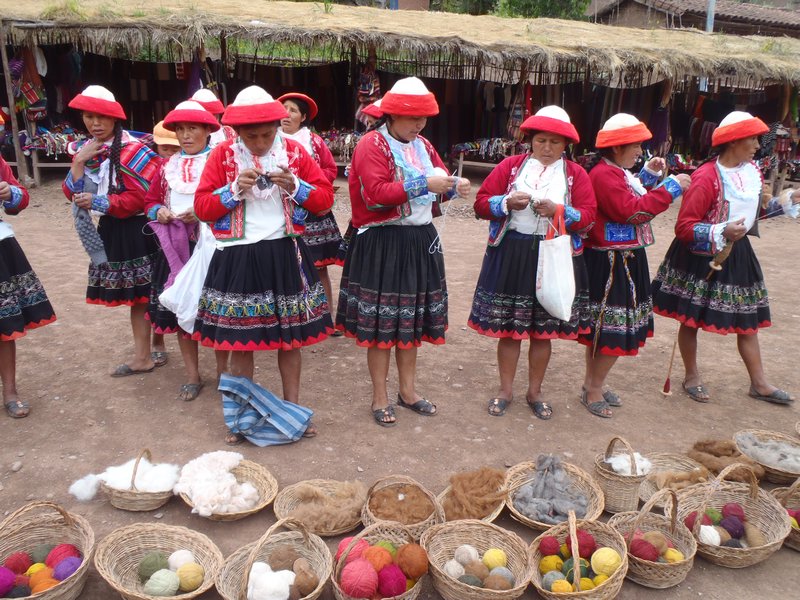 traditional Inca clothes making