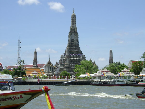 Wat Arun from River
