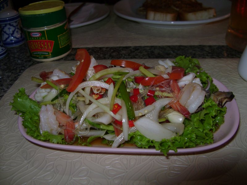 Seafood salad with chillies