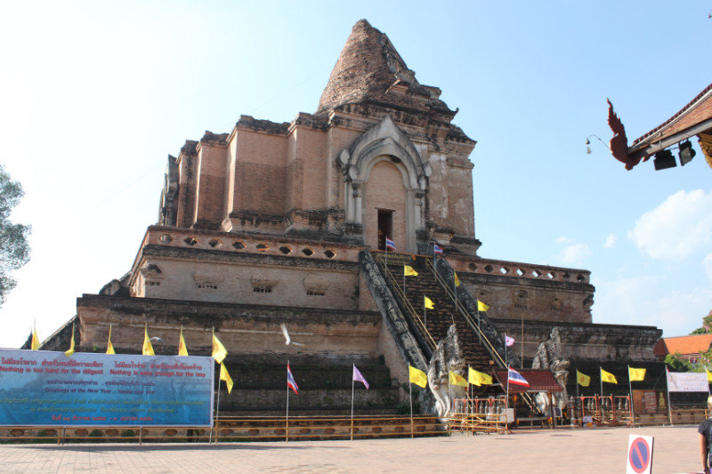 Chedi Luang Ruins