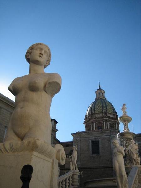 Bust, Palermo