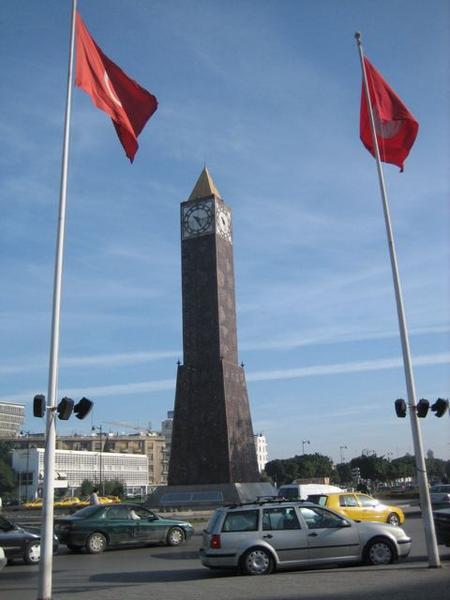 "Big Ben", Tunis