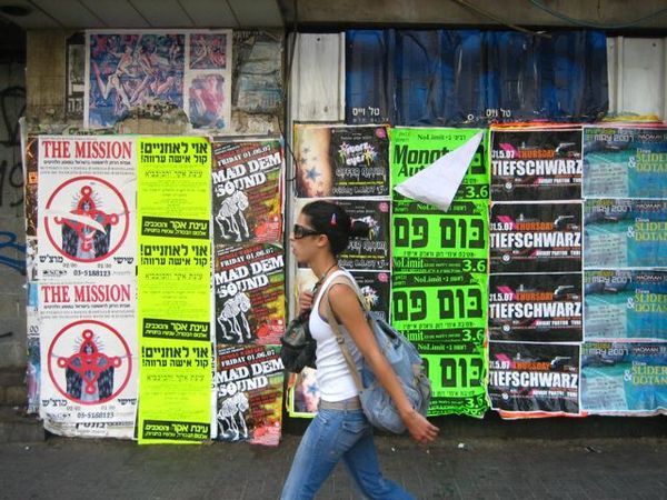 Posters, Tel Aviv