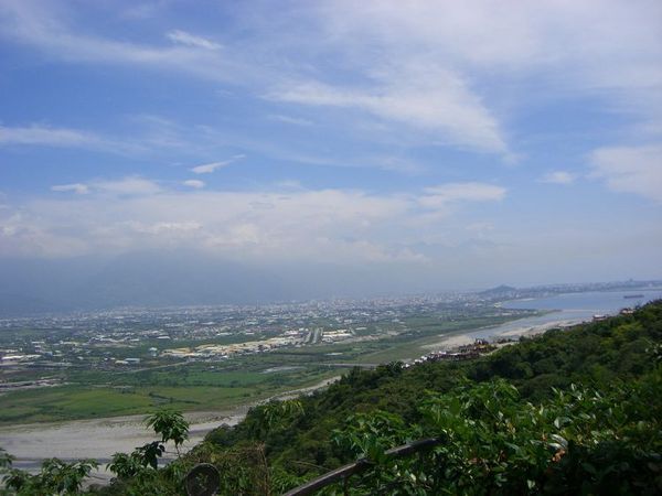 a view uptop of Hualien