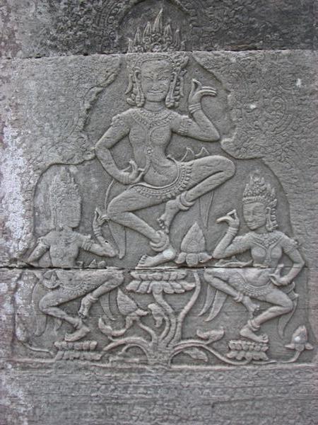 Apsara dancer carving - Angkor Wat