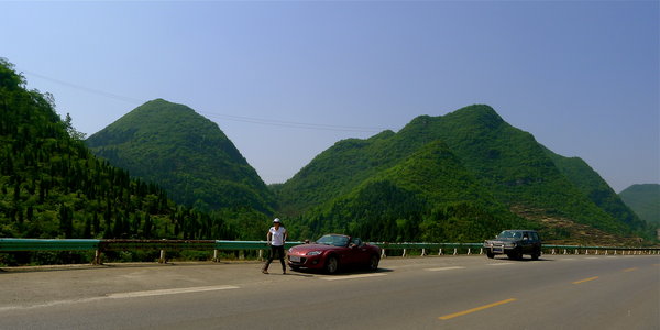 On the road to Xingyi