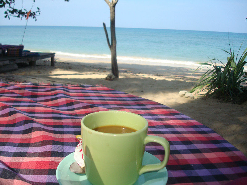 Would love to have my morning cup of coffee here everyday