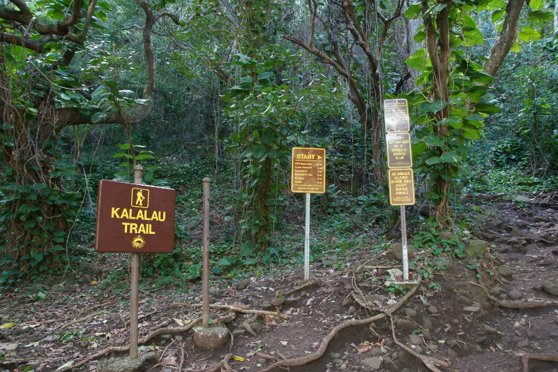Trail head of the Kalalau trail