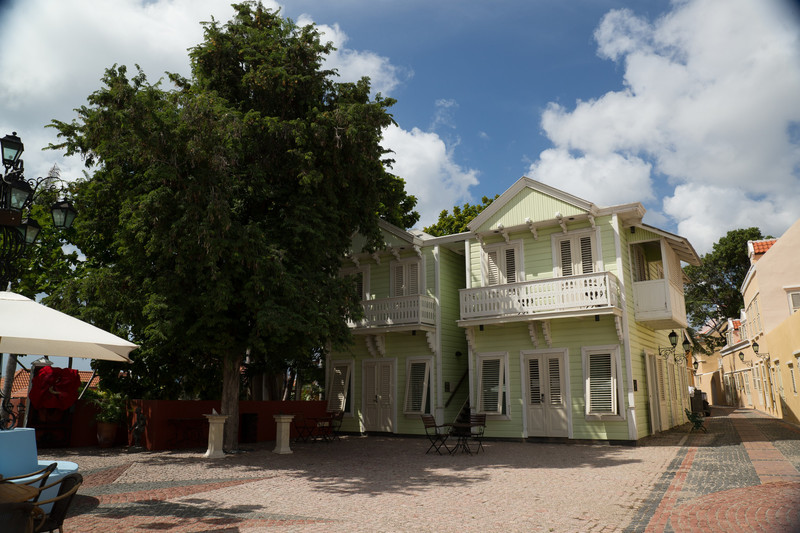 Colonial houses in Otrabanda