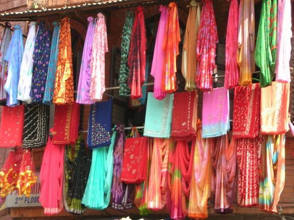 Saris a la venta