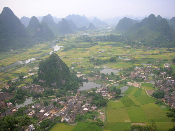 El valle del Yulong / Yulong river valley
