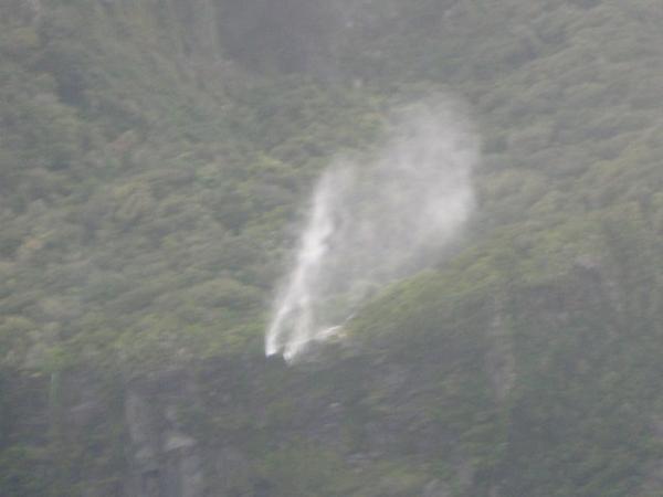Cascada voladora / Flying waterfall