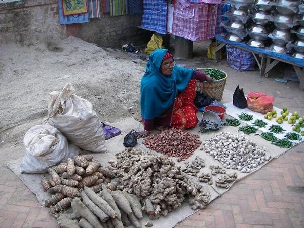 vendeuse au marche de Patan