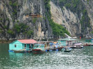 32 The floating Village -  Ha Long Bay Vietnam