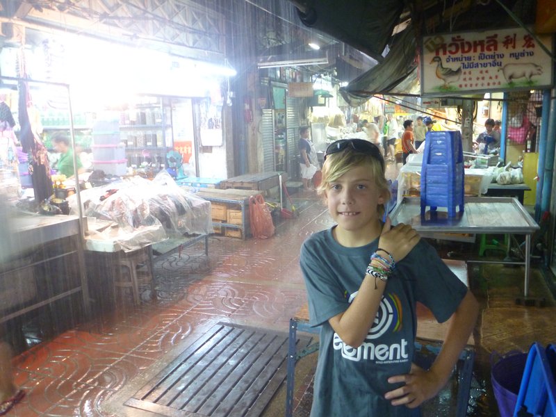 18 Raining in China Town, Bangkok