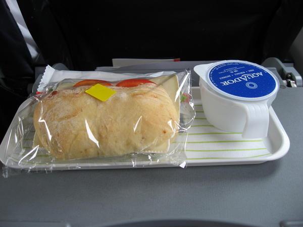 Snack on the plane to Hamburg