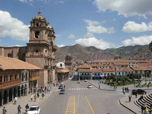 cathedral plaza de armas