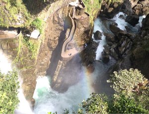 Pailón del Diablo Falls