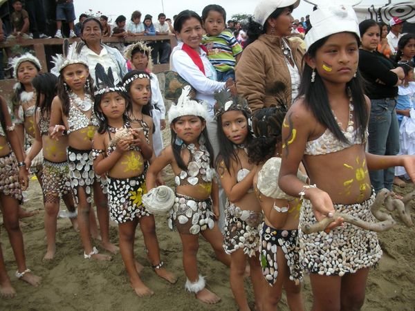 Costumed kids from the village of Las Tunas