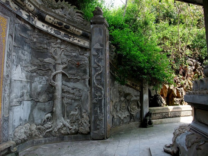 Tam Thai Pododa marble wall