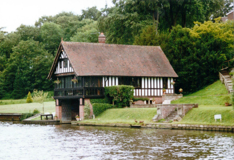 Boathouse 2