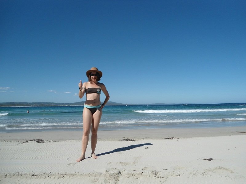 Yeah une cow-girl on the beach!