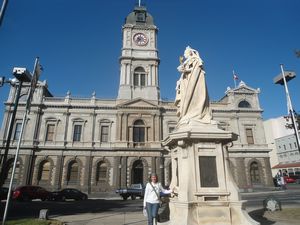 Town Hall et Queen Victoria