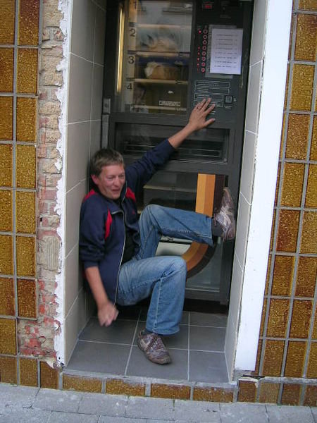 Lars lovin the bread machine