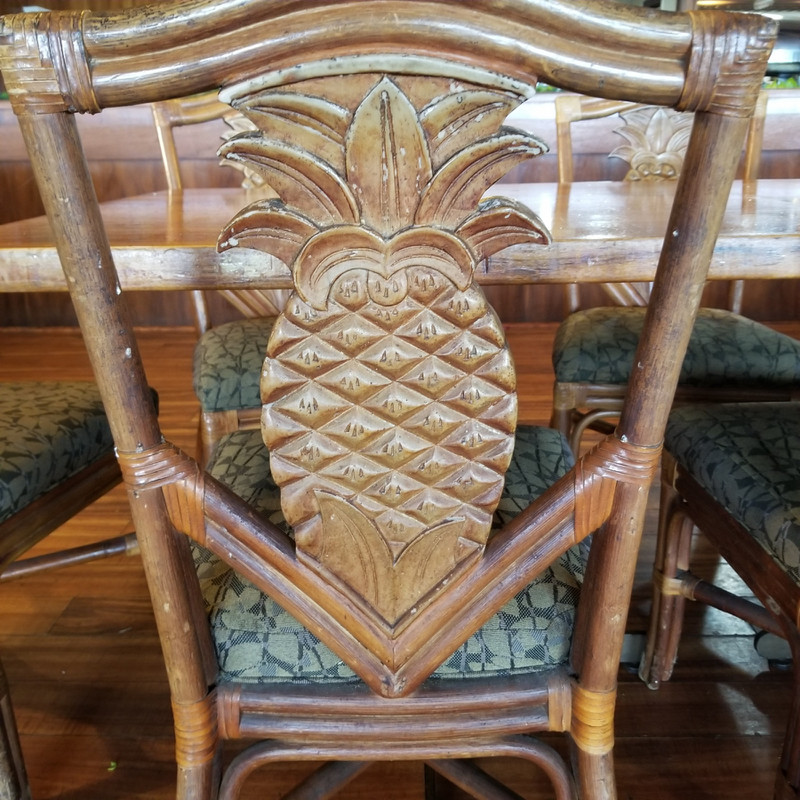 Pineapple Chair at the Lanai at Mamala Bay