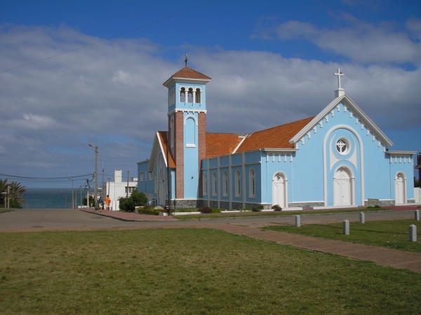 Kapelle auf einem Huegel in Punta