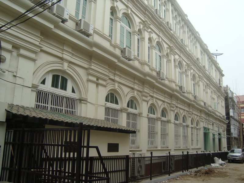Colonial Buildings