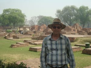 D at Sarnath Ruined Temple Complex