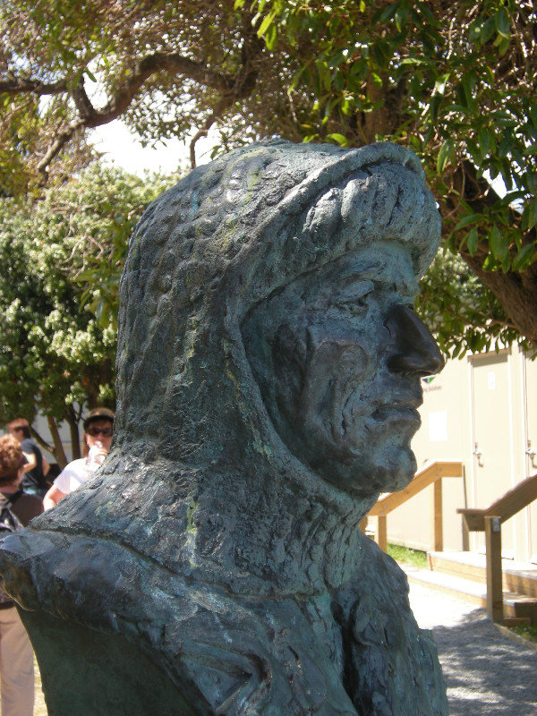 17. Statue of Commander Frank Arthur Worsley