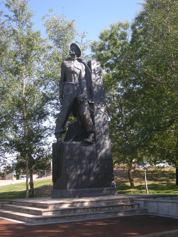 2. Australian Serviceman Statue