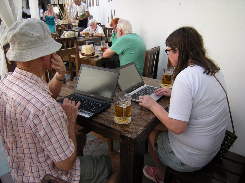 0.  Stewart and M using the Internet in Mindelo