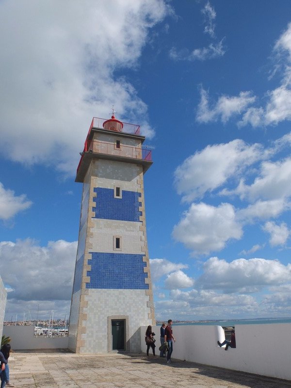 40.  Farol de Sta Marta (St Marta Lighthouse)