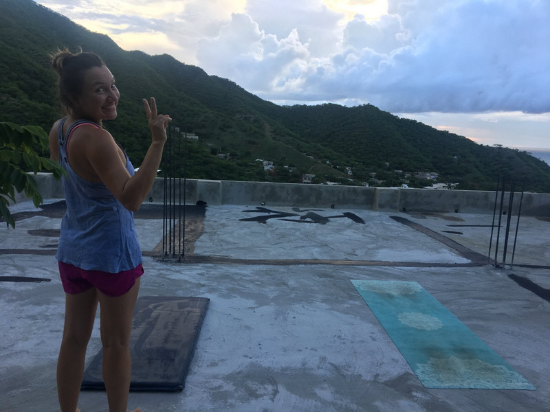 Yoga auf Ursulas Dachterrasse mit Blick aufs Meer