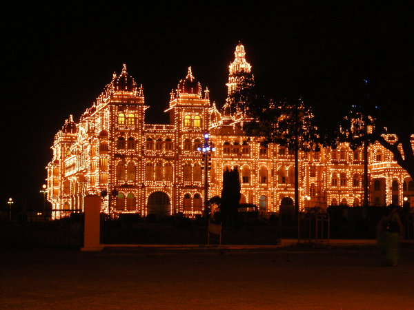 Palais de Mysore, vue de nuit