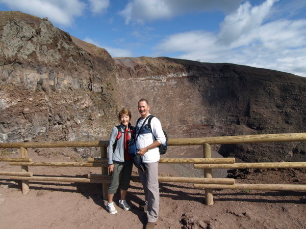 Dot & Lui at the crater of Vesuvius