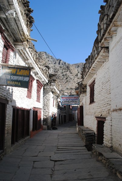 calle típica de Marpha