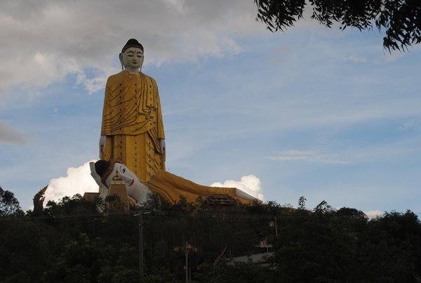Budas gigantes