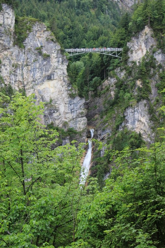 Small foot bridge above Neuschwanstein