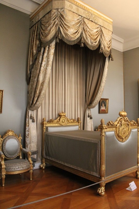 The Queen's bed chamber