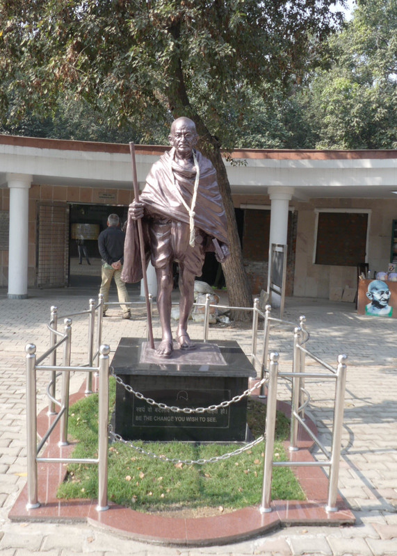 ghandi statue