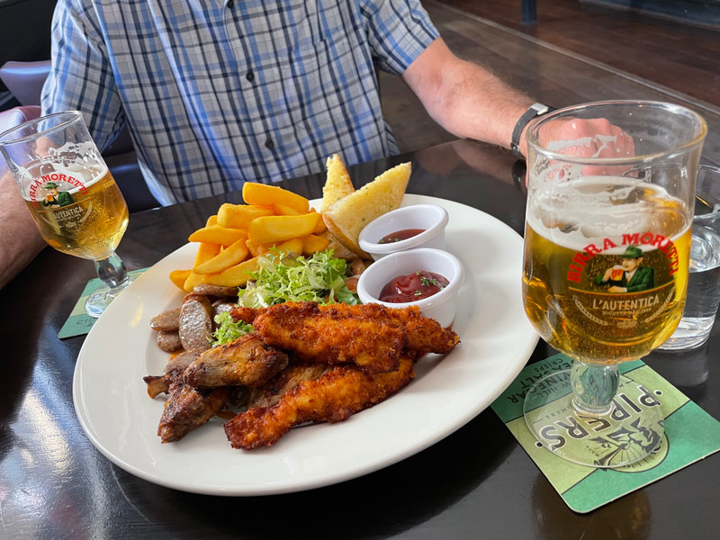 A shared platter for lunch at Prince Harry pub
