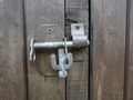 Unique lock handle